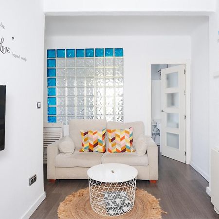 Acogedor Piso Con Balcon Lägenhet Sevilla Exteriör bild