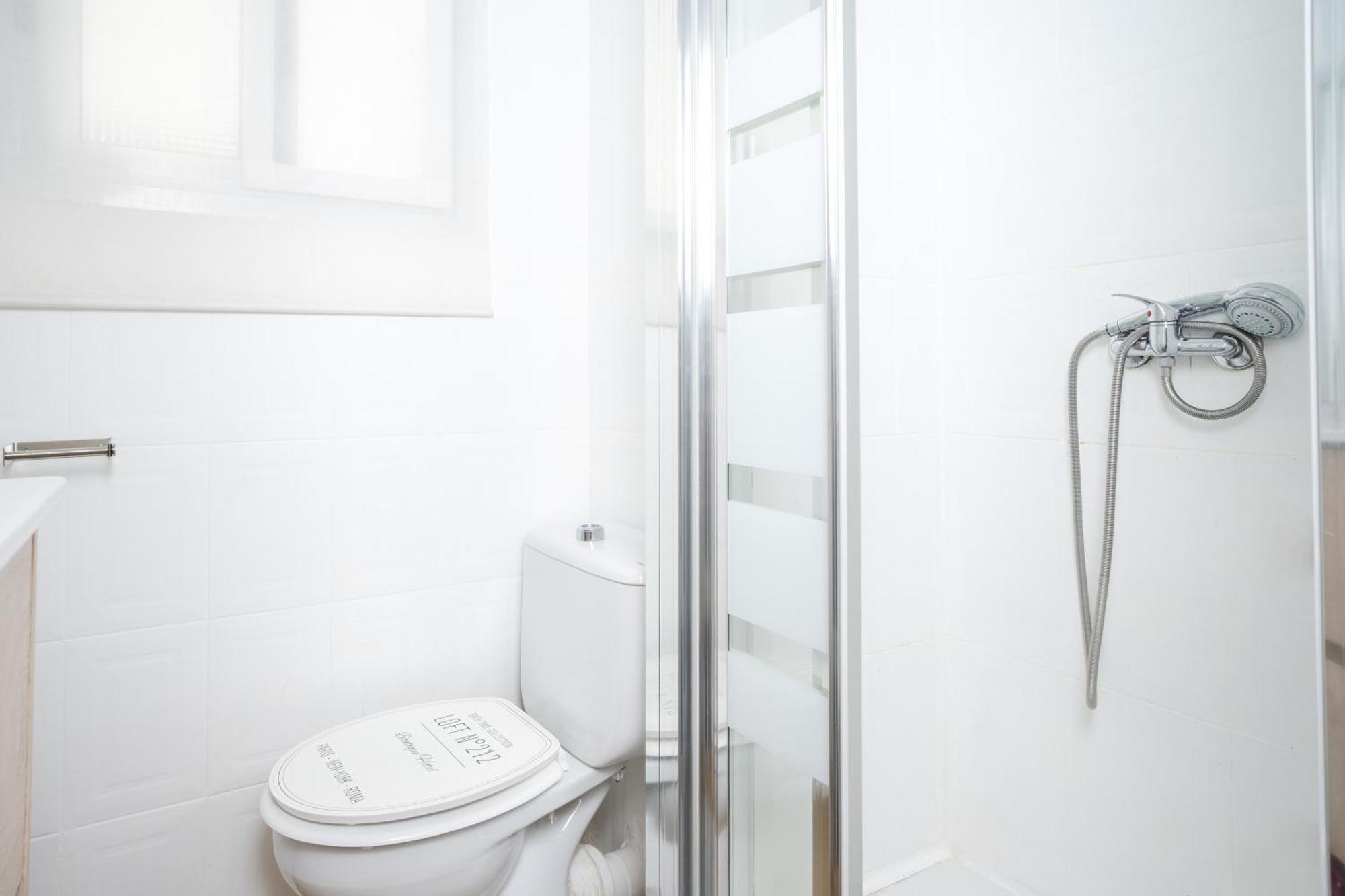 Acogedor Piso Con Balcon Lägenhet Sevilla Exteriör bild