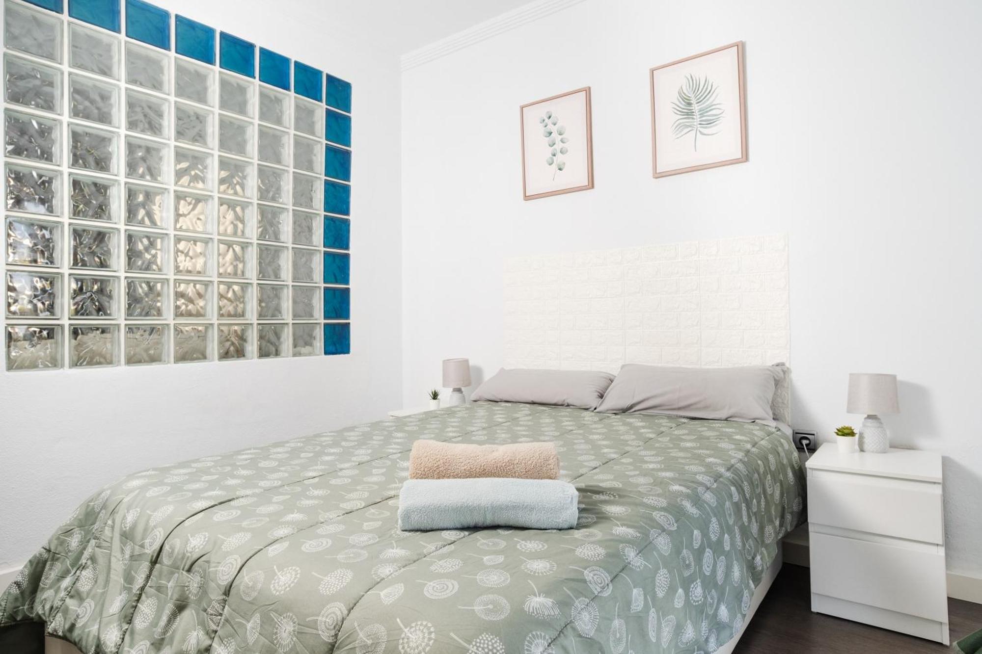 Acogedor Piso Con Balcon Lägenhet Sevilla Exteriör bild